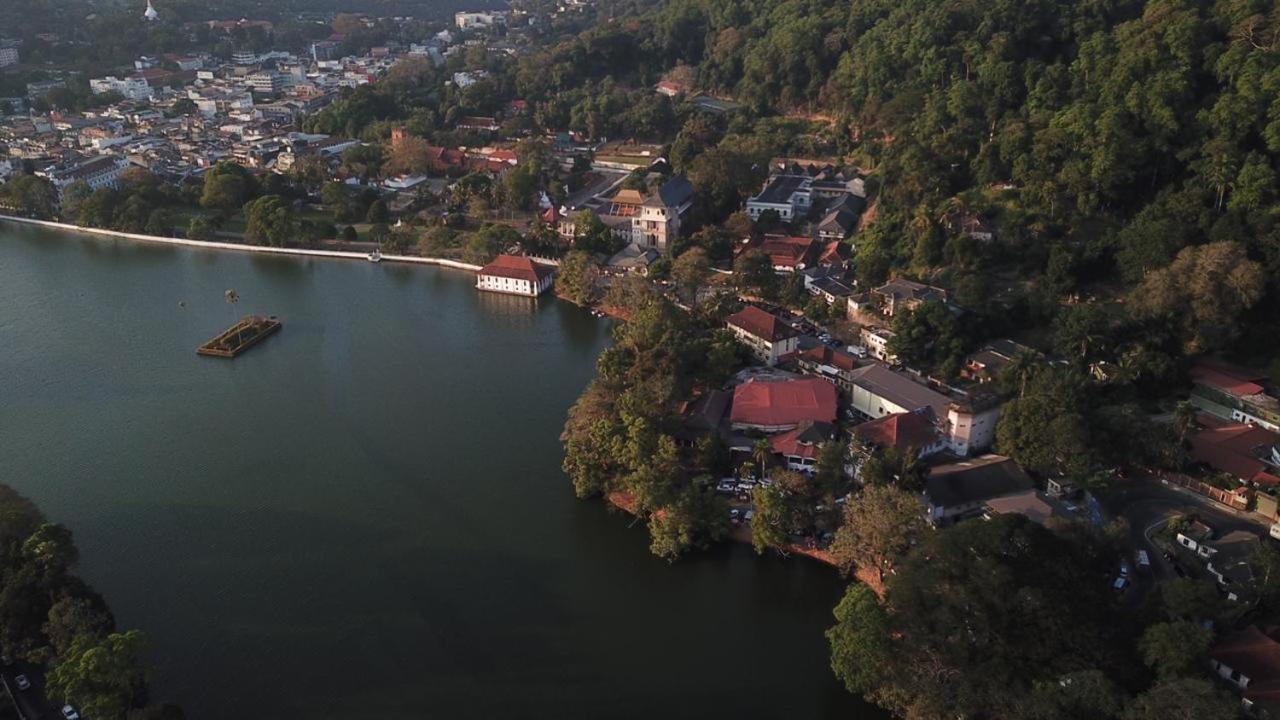Suisse View Residence 康提 外观 照片
